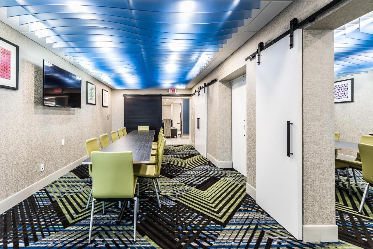 Holiday Inn Express Flint-Campus Area By Ihg Ngoại thất bức ảnh