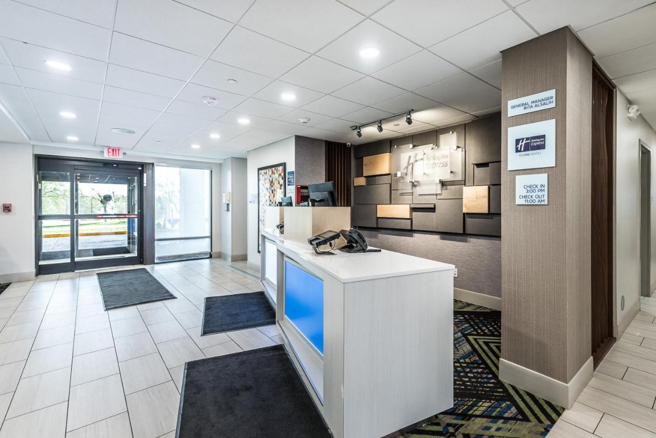 Holiday Inn Express Flint-Campus Area By Ihg Ngoại thất bức ảnh