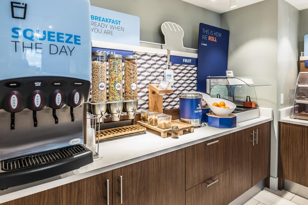 Holiday Inn Express Flint-Campus Area By Ihg Ngoại thất bức ảnh