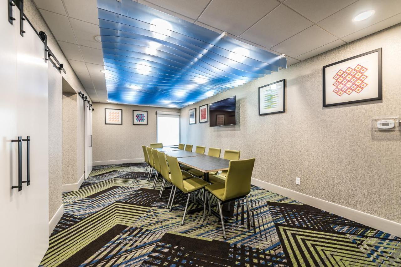 Holiday Inn Express Flint-Campus Area By Ihg Ngoại thất bức ảnh