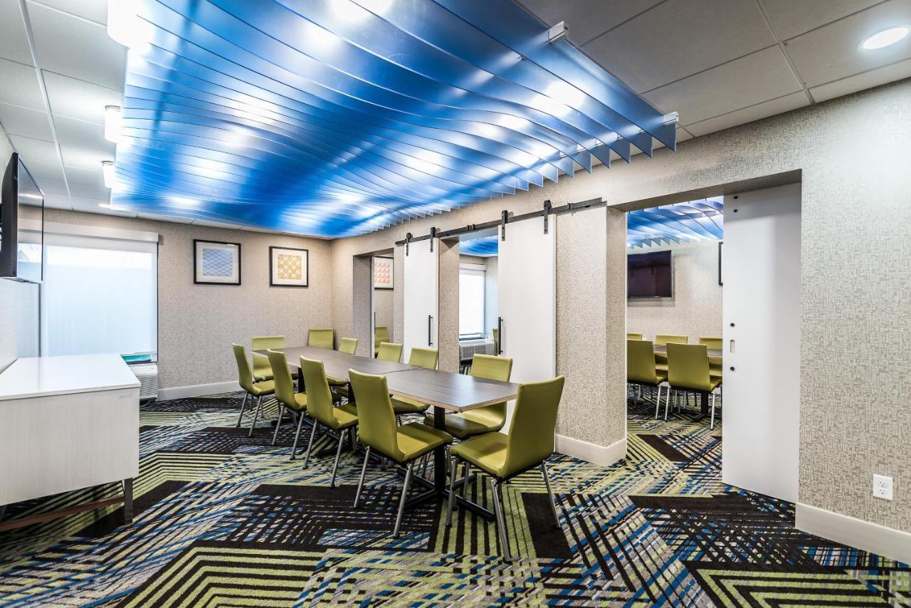 Holiday Inn Express Flint-Campus Area By Ihg Ngoại thất bức ảnh