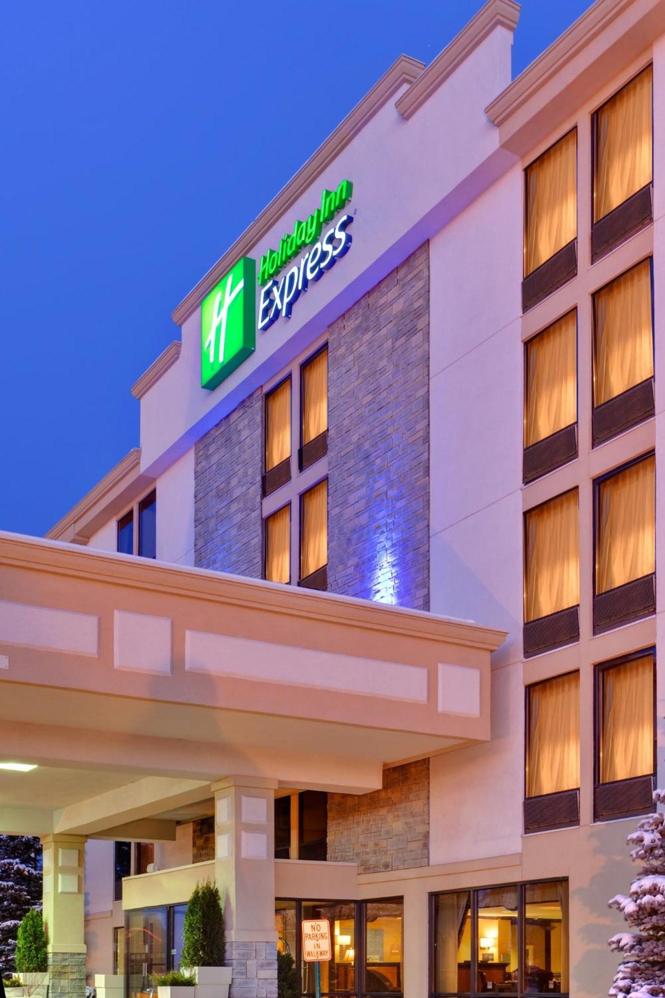 Holiday Inn Express Flint-Campus Area By Ihg Ngoại thất bức ảnh